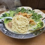 屋台ラーメン とんこつ貴生 - 