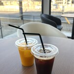CafeもDoki - マンゴージュース、アイスコーヒー