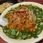 丸源ラーメン - 料理写真: