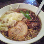 かおたんラーメンえんとつ屋 南青山店 - 