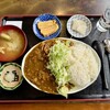 もつ煮屋 三本木食堂 - 日替わりのモツカレー定食¥950
