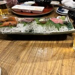 荻窪 いその家 - エビが甘く、一匹がでかい、頭からミソを吸い付きました