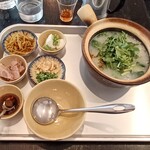 ヨヨナム - ランチ ヨヨナムの鶏粥
