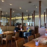 和食さと - 店内