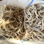 そば工房風車 - （左）せいろ（右）田舎