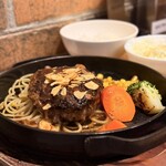 ハンバーグステーキ 肉屋さんの専門店 - 