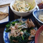 清光 - ほうれん草のお浸しとマカロニサラダ♪