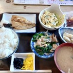 清光 - 文化サバの塩焼き定食！副菜の数々…