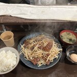 ホルモンいちごう - 