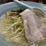 ニューラーメンショップ 大宮東口店 - ¥910✨