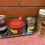 ニューラーメンショップ 大宮東口店 - 調味料