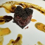 Giovanni - 馬肉と牛肉のリブロースのタルタル