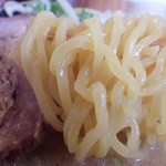 ラーメン涼華 - 麺