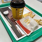 マクドナルド 川崎初山店 - 