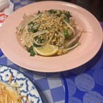 タイ屋台 999 - パッタイは優しいお味☺️