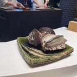 照寿司 - 豊前産巨大赤貝　藍島の巨大天然黒鮑