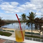 シーサイドガーデン波の上 - 