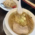 ラーチャン家 - 料理写真: