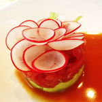 Jean-Georges Tokyo - 本マグロのタルタル仕立て アボカド、ラディッシュ、 ジンジャードレッシング