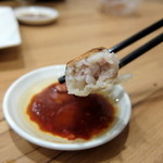 八方雲集 - 鍋貼中身