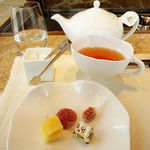 Jean-Georges Tokyo - 紅茶とプティフール