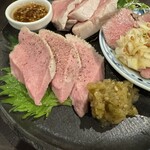 炭や酒 學 - タン