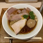 なにわ麺次郎 然 - 地鶏醤油ラーメン 味玉付き 1,300円