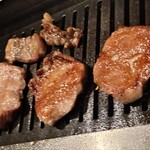 焼肉家 KAZU - 