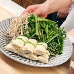 日本料理 久丹 - 鴨団子の湯葉巻きと三関の根付き芹