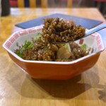 チャーハン研究所 - 黒チャーハン(780円)
青森県産揚げニンニク(+280円)
ライス大盛り(+150円)
エビチリ(580円)