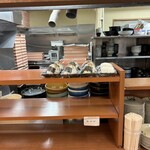 麺処 綿谷 - 店内（おにぎりコーナー）