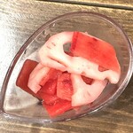 こはなカフェ - れんこんと赤大根の甘酢和え