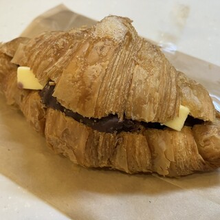 カーリーズ クロワッサン トウキョウ ベイク スタンド_0