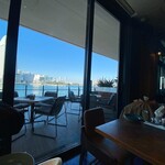 QUAYS pacific grill - 