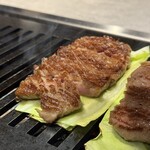 りきちゃん - レアで柔らかい。タンがとろける。