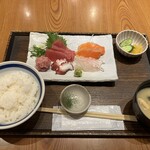 たつみ屋 - 刺身定食