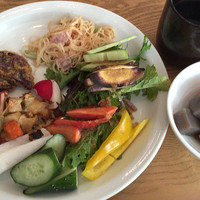 春秋ユラリ 恵比寿 - ブッフェのおかずたち