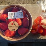 マルシェ ヴィソン - 苺(三重県産かおりの)780円&ミニトマト550円