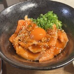 満天富士 - サーモンユッケ丼