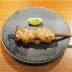 ワインと炭火串焼 銀座 荻 - ☆瞬間燻製せせりちゃん（●＾o＾●）☆