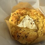 マメコ ホッカイドウ ソイ マフィン ベイク ショップ - 料理写真:北海道100カマンベールチーズ＆ハチミツ