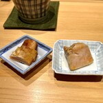 鮨処 やまと - ・あん肝　甘く煮付けたあん肝
            ・助子（生タラコ）　味噌漬けにして軽く炙った助子‥