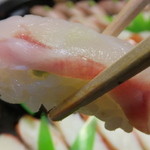 札幌市場めし　まるさん亭 - おかませ握り　５人前　１２５００円のメヌキのアップ　【　２０１４年１２月　】