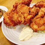 釈迦力 雄 松原店 - チャーハン(ミニ)、唐揚げ5個