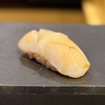 神楽坂 鮨 弥栄 - ほたて