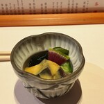 小鯛雀鮨 すし萬 横浜そごう店 - 何かわかりませんが、とても美味しかったお通し