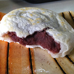 びんつけ屋 - 愛宕名物　あたご餅　150円中には、こし餡がぎっしり詰まった焼きたてあつあつ