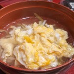 郷土料理 海幸 - 黄ニラの卵とじ。本文には書ききれなかったですが、これも相当おいしい。珍しい味と食感なので、旅行者の方には、よけいにおすすめ。