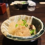 亜紗 - お通し（鶏のつくね入り筑前煮）