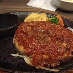 あさくま - ボロネーゼハンバーグ全景です、こちらは１５０gのハンバーグです